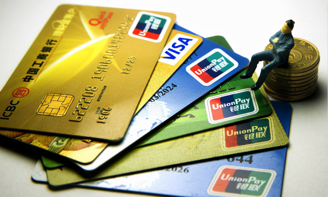网贷逾期多久会封信用卡，应该怎么处理？