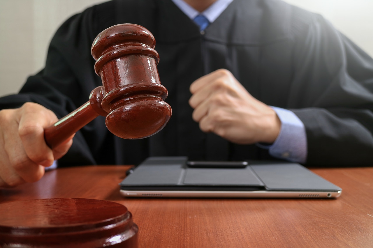 南昌:男子借网贷差几千块钱不还,法院网上冻结账户扣划存款