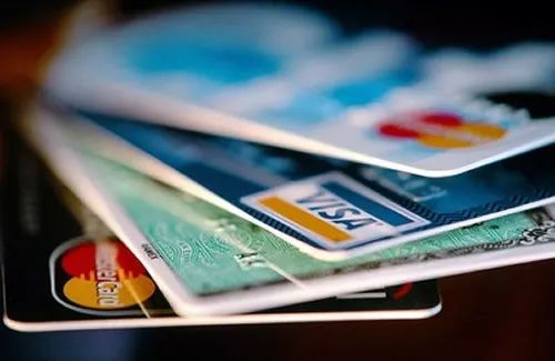 吓一跳，信用卡网贷逾期本金近100万，三四年的逾期罚息是多少