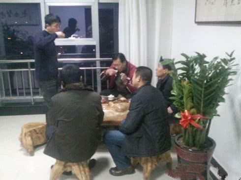 上门费筹备好，午时准时上门！借款人：已备齐，时刻欢迎