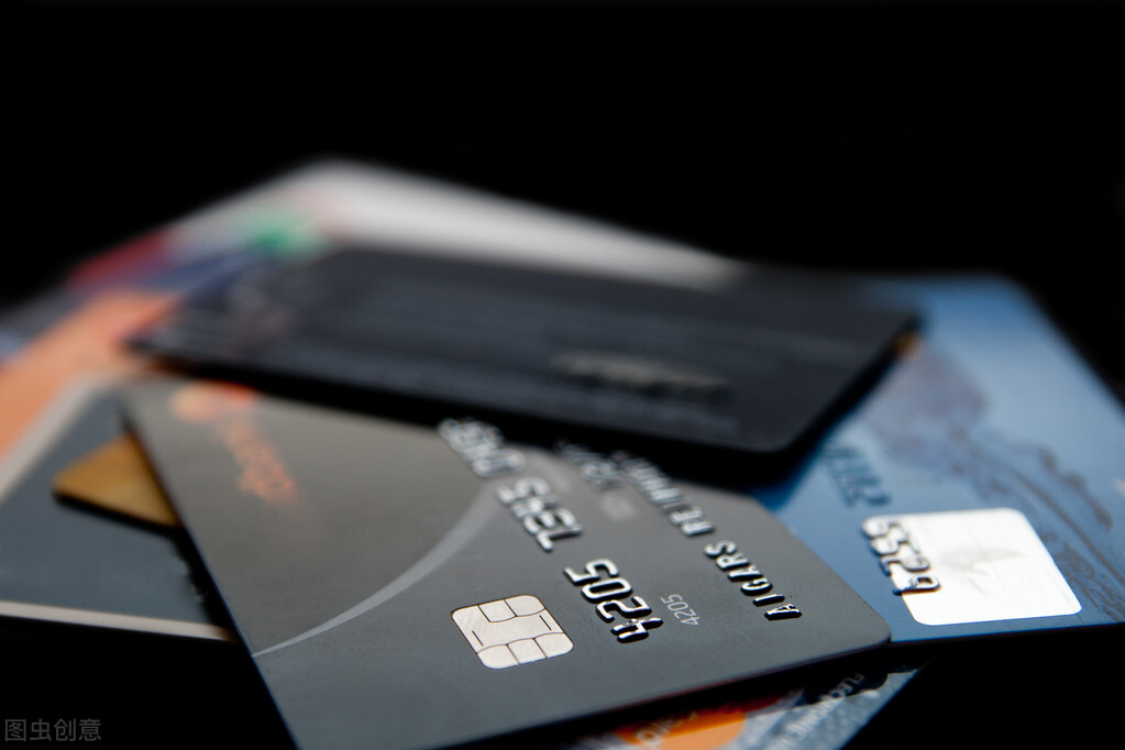 信用卡用户请注意，这些卡逾期后可以和银行协商停息分期了