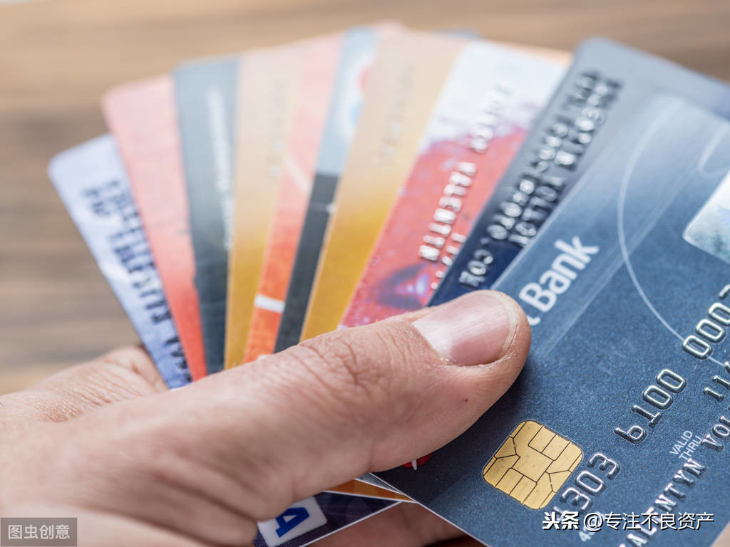网贷逾期了，信用卡还可以申请吗？