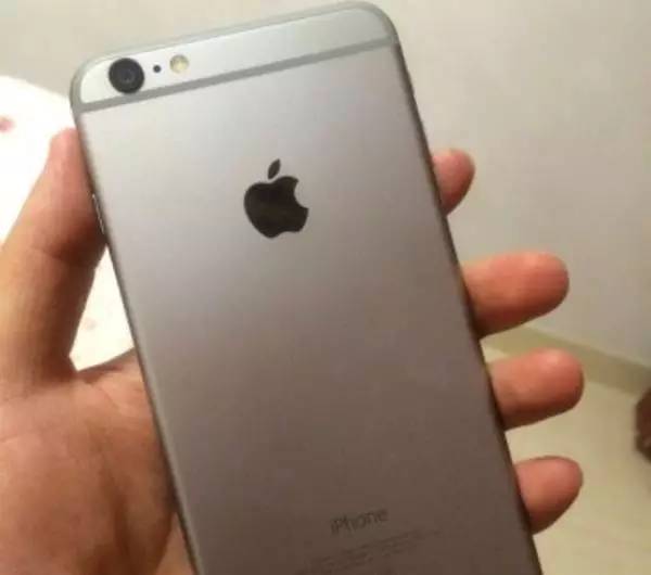 大学生网上贷款买iPhone6，最后利滚利欠债竟达70万！