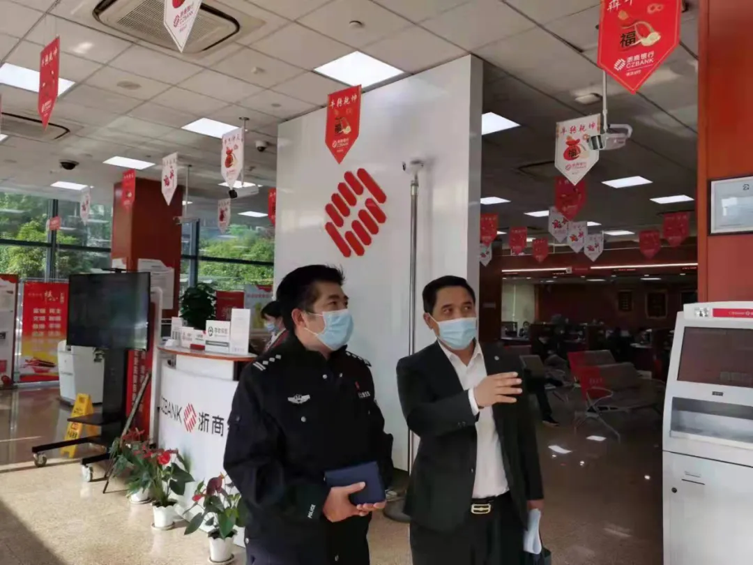【公安2021】湖北武汉：一块钱也没转走，银行柜台诈骗转账“零发案”