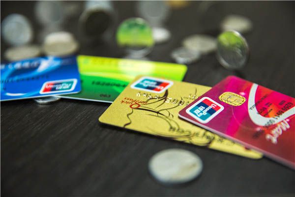 查信用卡逾期记录方法，平时要避免逾期！