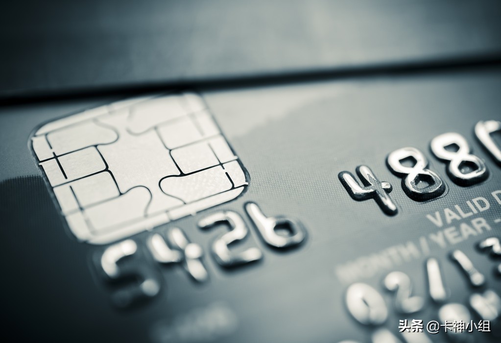 持卡人出现信用卡逾期后怎么样才能继续办卡呢？