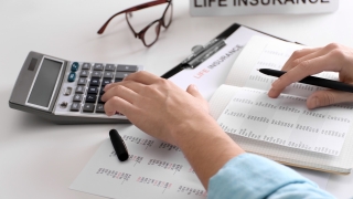 持卡人在呐喊！工商建设广发三家银行可以停息分期还款了