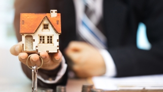 疫情之下的房贷延期，“相当于信用卡分期”