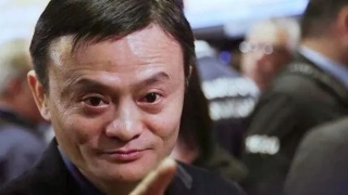 刚刚：马云突然宣布，花呗借呗将大规模“关闭”，网友：欠的钱要还吗？