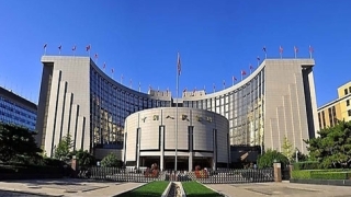 网传信用卡还款逾期三次就要被拉进“黑名单”？真是假消息！