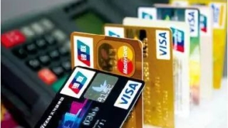 信用卡逾期多久会被停卡冻结额度，逾期被冻结多久能恢复？