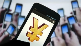 网贷逾期被爆通讯录，还要不要还钱？内行人：尽量别和网贷纠缠