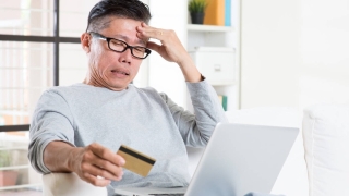 信用卡逾期后，正确的处理方式应该分以下几点去走