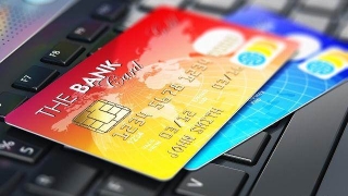 全国信用卡逾期金额达到756.67亿!银行严查套现甚至降额封卡!