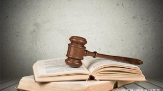 负债人以为：我要是一直不还钱，银行是不是会起诉我，抓我去坐牢